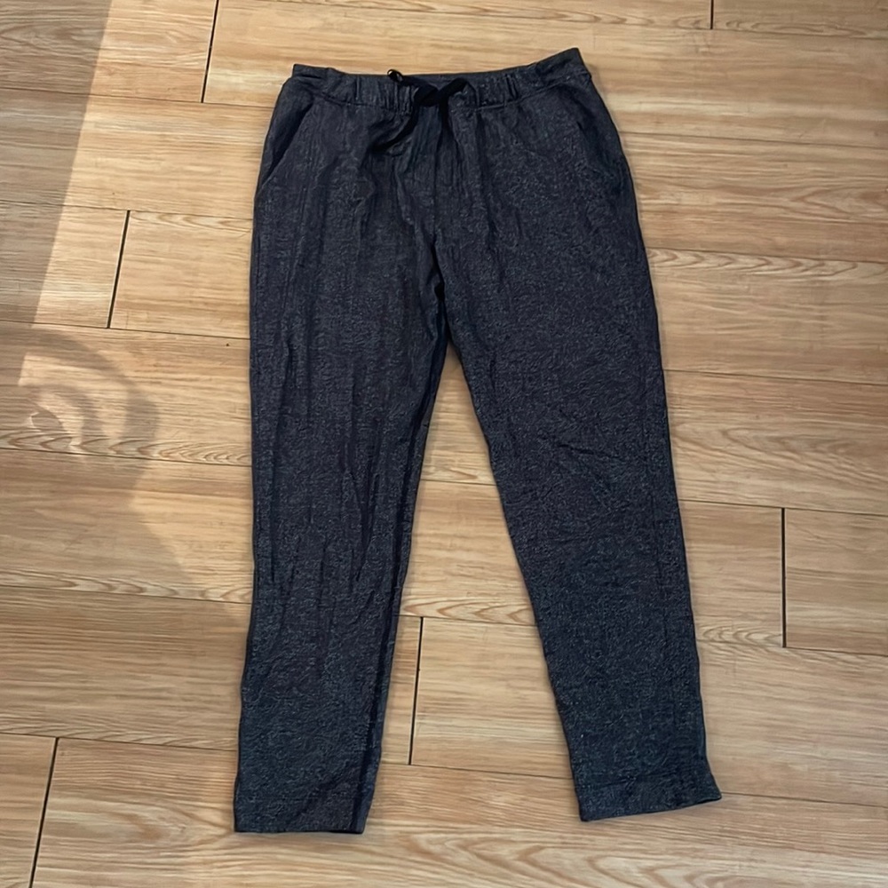 Lululemon women’s medium joggers